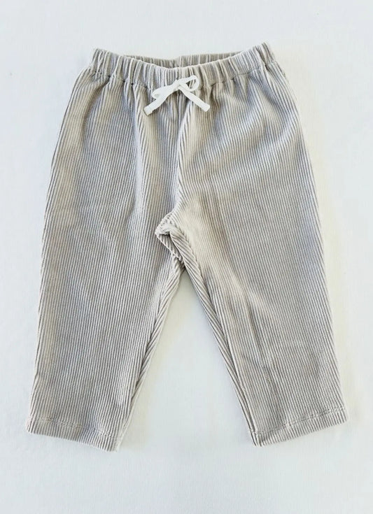 Pantalon bébé en velours gris extensible - Fait main en France modèle Gabriel.