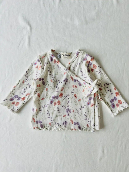 Vêtement bébé fille fait main France : Brassière fleur modèle Olympe.